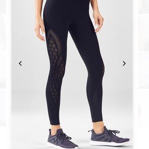 BRAND NEW - Fabletics leggings - XS